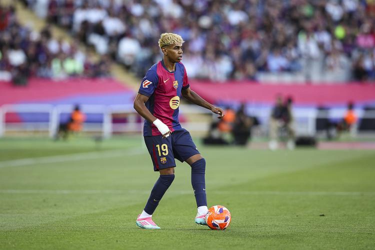 汉堡3-2逆转云达不莱梅，波尔森破门，卢卡-武什科维奇建功（汉堡3-2翻盘云达不莱梅，波尔森破门，卢卡-武什科维奇建功）