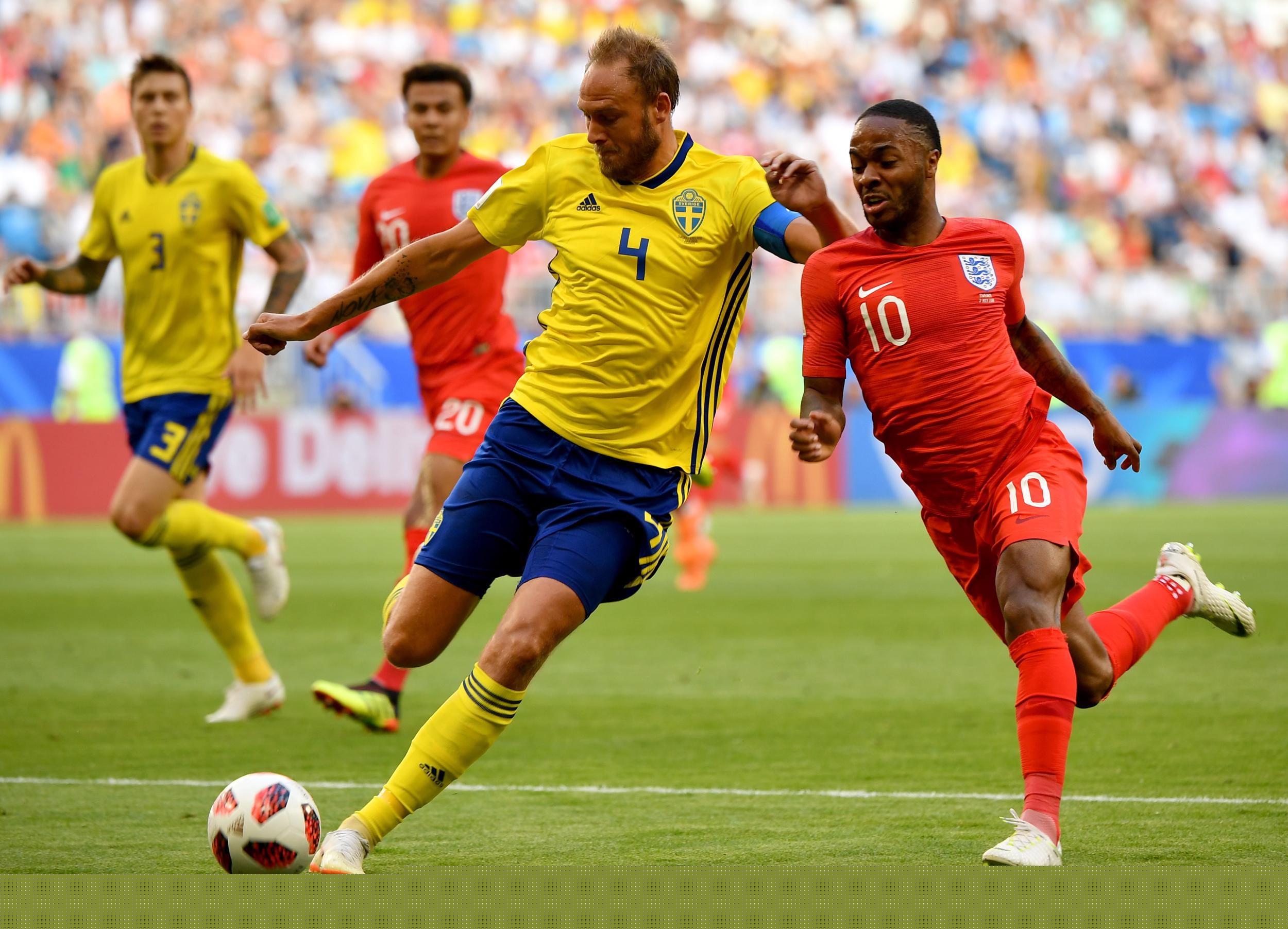 西甲前瞻：黄潜新赛季丢球联赛最少，皇社近况回暖4场3胜（西甲前瞻：黄潜新季失球最少，皇社复苏近4场3胜）