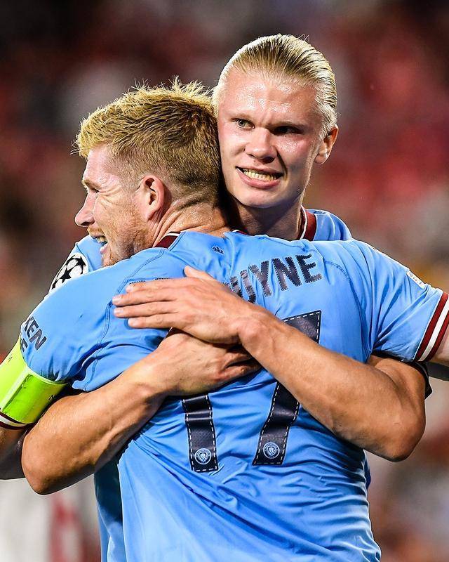 阿德巴约：10点半训练我8点半就到 C罗已经在游泳（阿德巴约：训练10点半我8点半就到，C罗早已在泳池开练）