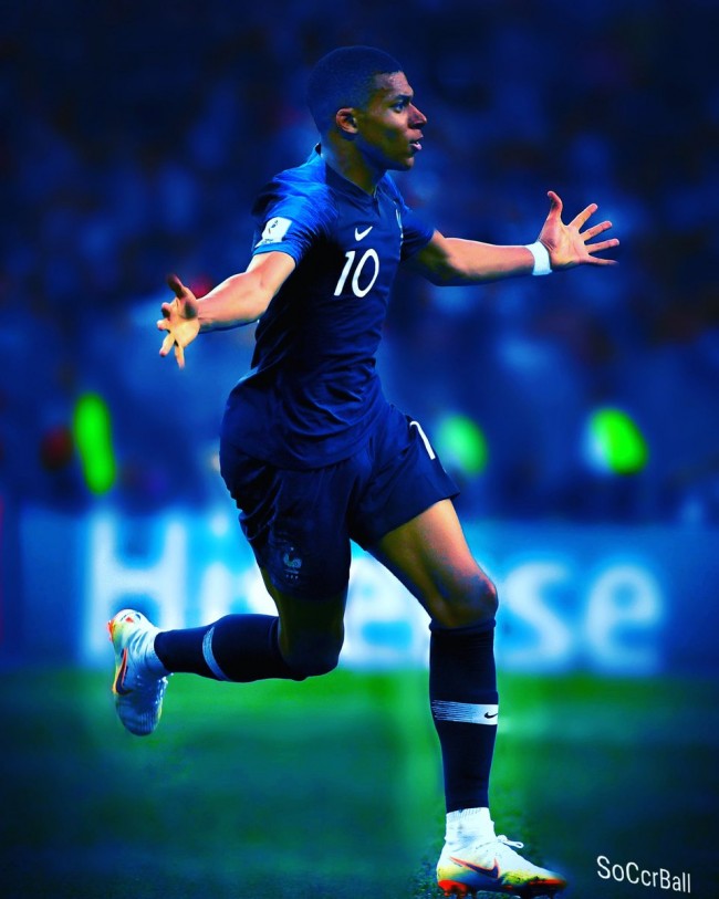 特瓦斯随行西班牙国王访华，向国内推广西甲联赛（随西班牙国王访华，特瓦斯在华推介西甲联赛）