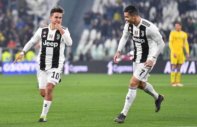 带队两战全胜夺得冠军，穆斯卡特当选中超11月最佳教练（两连胜捧杯，穆斯卡特获评中超11月最佳主帅）