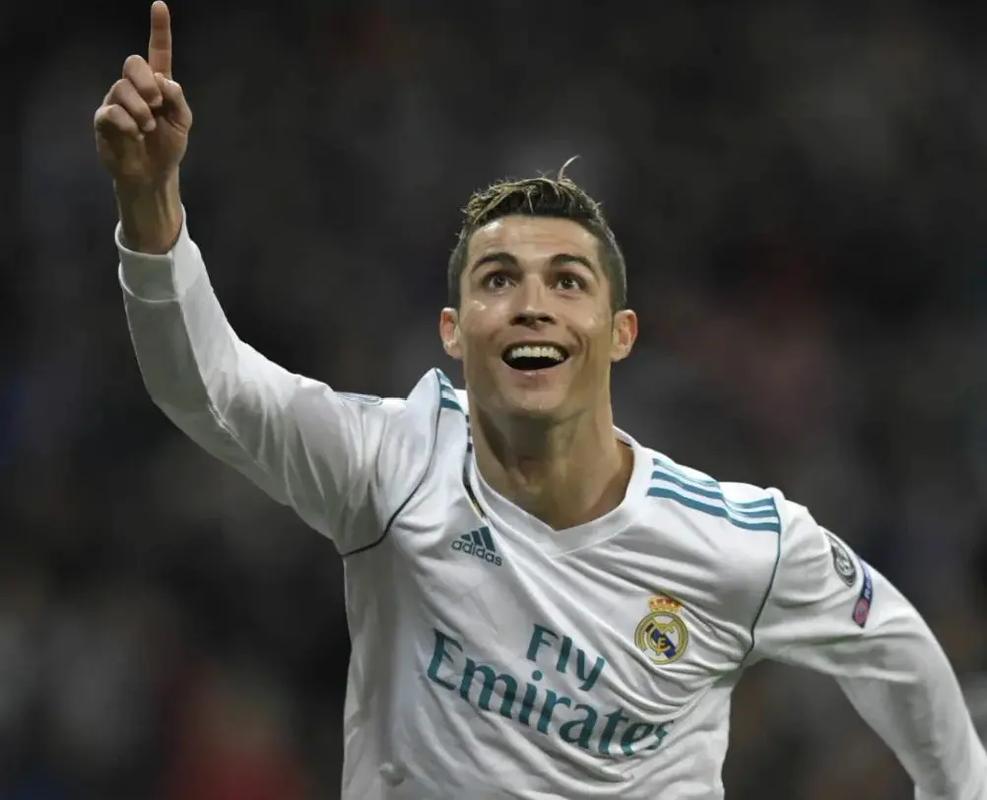 新门将新中锋？阿莫林：我们在努力提升球队，这也取决于市场