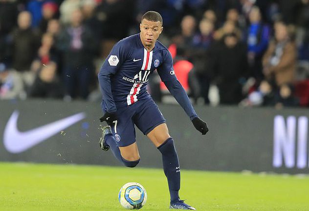 跟队记者：VAR竟然认为米兰对阵帕尔马时的点球是萨56的犯规（随队记者：VAR判定米兰战帕尔马点球源自萨56犯规）