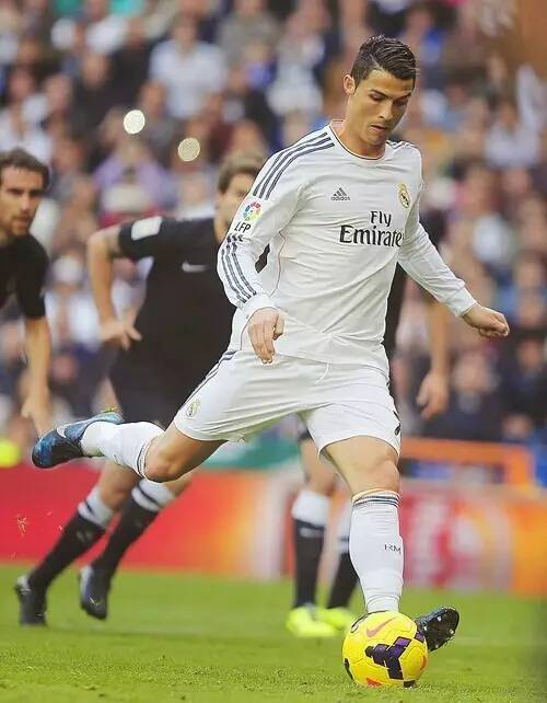 阿尔特塔：怀特确定缺阵，加布里埃尔目前恢复情况非常好（阿尔特塔确认：怀特无缘出战，加布里埃尔恢复良好）