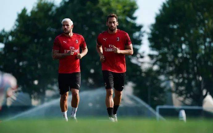 网中围绕他 网中围绕他